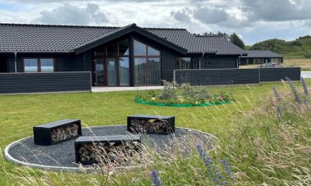 'Antina' - 400m from the sea