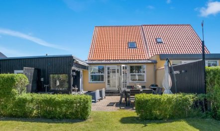 'Apolina' - 1km from the sea