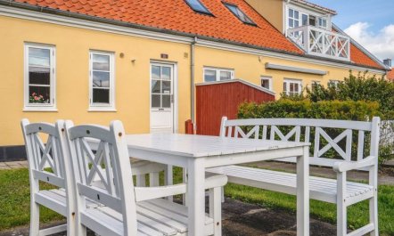 'Annbritt' - 500m from the sea