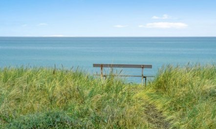 'Gilbert' - 96m from the sea 3