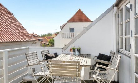 'Naina' - 200m from the sea 2