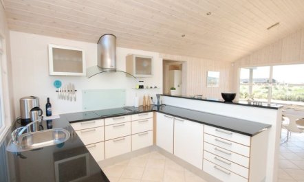 'Ung' - 150m from the sea 3