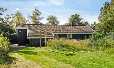 'Matthea' - 900m from the sea