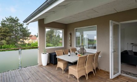 'Kurt' - 600m from the sea 7