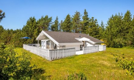 'Imka' - 900m from the sea