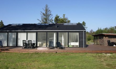 'Jonce' - 400m from the sea