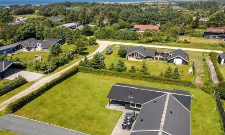 'Susan' - 600m from the sea 2