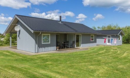 'Abelone' - 150m from the sea