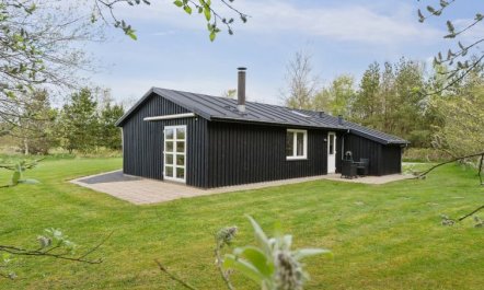 'Merrit' - 350m from the sea