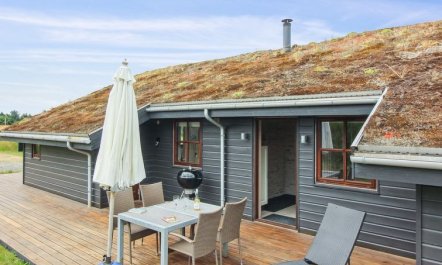 'Ran' - 1.5km from the sea 4