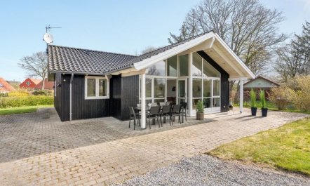 'Skammel' - 900m from the sea