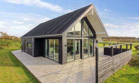 'Othinkarl' - 100m from the sea 3