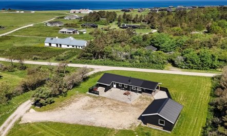 'Thorsten' - 500m from the sea 2