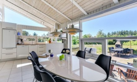 'Immi' - 1.5km from the sea 1