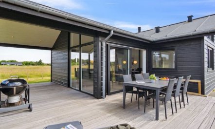 'Fader' - 950m from the sea 7