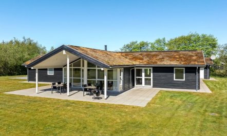 'Ricus' - 1.8km from the sea