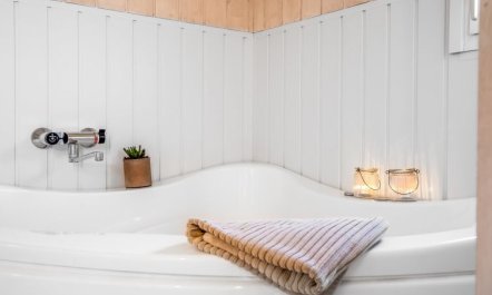 'Henri' - 1.2km from the sea 1