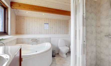 'Tjarko' - 150m from the sea 1