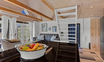 'Ronja' - 1.3km from the sea 6