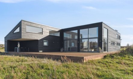 'Fridhild' - 1.5km from the sea