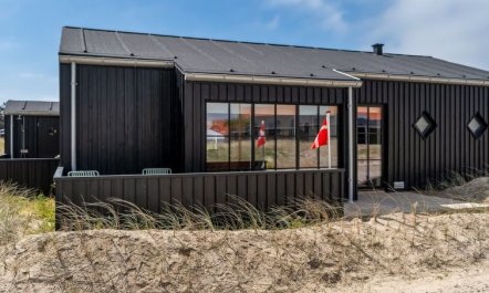 'Tessa' - 500m from the sea 3