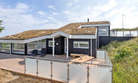 'Swerting' - 230m from the sea 4