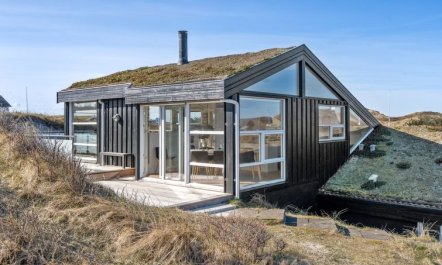 'Swerting' - 230m from the sea 2