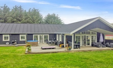 'Hela' - 1.4km from the sea 5