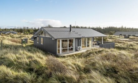 'Melina' - 300m from the sea