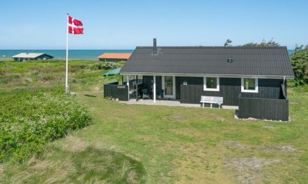 'Hubert' - 150m from the sea 2