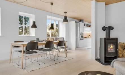 'Etly' - 246m from the sea 7