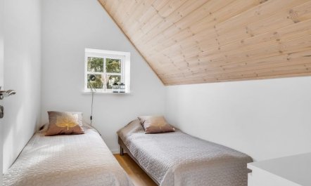 'Etly' - 246m from the sea 6