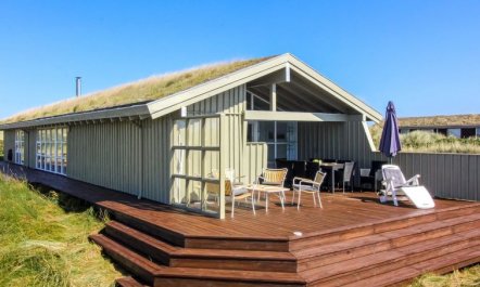 'Adrienne' - 490m from the sea 2