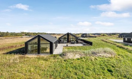 'Stenkil' - 1.2km from the sea 3