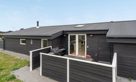 'Eevert' - 300m from the sea 2