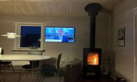 'Aashild' - 400m from the sea 2