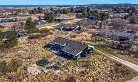 'Amadahy' - 950m from the sea