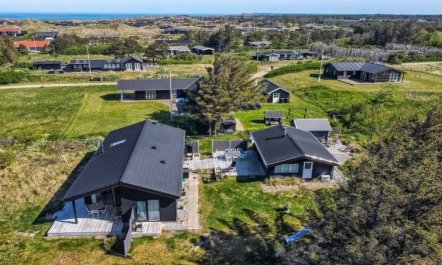 'Sampo' - 400m from the sea