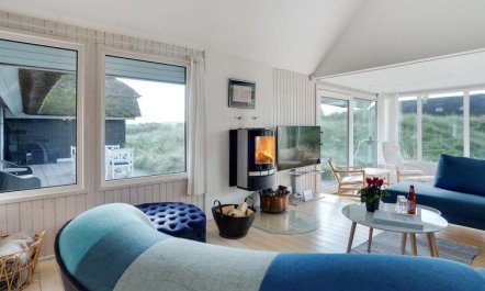 'Henric' - 100m from the sea 1