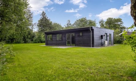 'Scalli' - 1.5km to the fjord