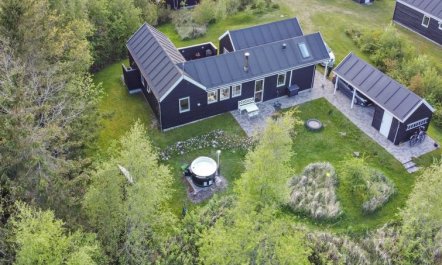 'Eireen' - 600m to the fjord