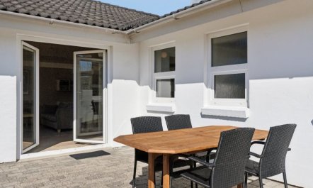 'Ljuba' - 1.3km from the sea 2