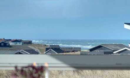 'Ulf' - 100m from the sea 2