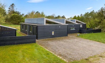 'Ginne' - 1km to the fjord 1