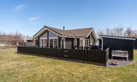 'Dorithea' - 3.5km from the sea