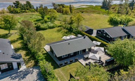 'Keti' - 50m from the sea