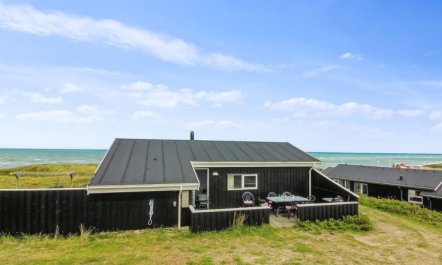 'Joske' - 50m from the sea