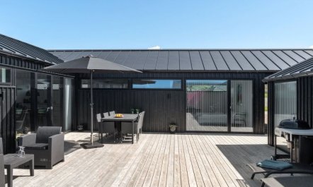 'Claus' - 500m from the sea 4