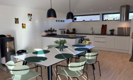 'Claus' - 500m from the sea 1