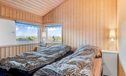 'Anline' - 600m to the fjord 7